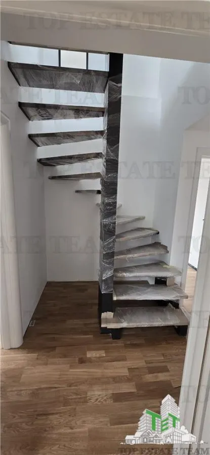 Villa Excepcional en Venta en Otopeni - foto 9