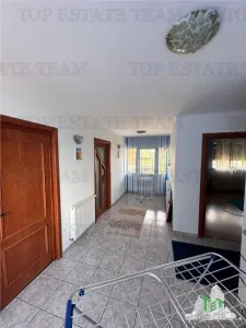 Villa Indépendante avec Terrain de 1.300 m² à Corbeanca, Secteur Petresti - foto 12