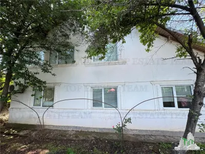 Maison à Vendre - Movilita, Département d'Ialomita - 2000 m² Terrain, Frontage Route Principale - foto 3