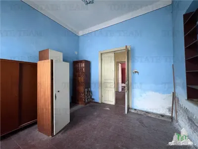Maison de Caractère Historique avec Potentiel de Restauration, Zone ICIL, Constanța - foto 2