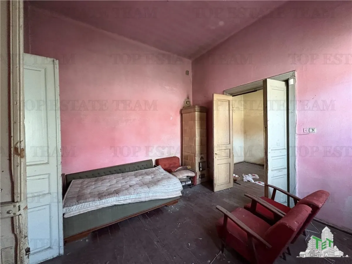 Maison de Caractère Historique avec Potentiel de Restauration, Zone ICIL, Constanța - foto 13