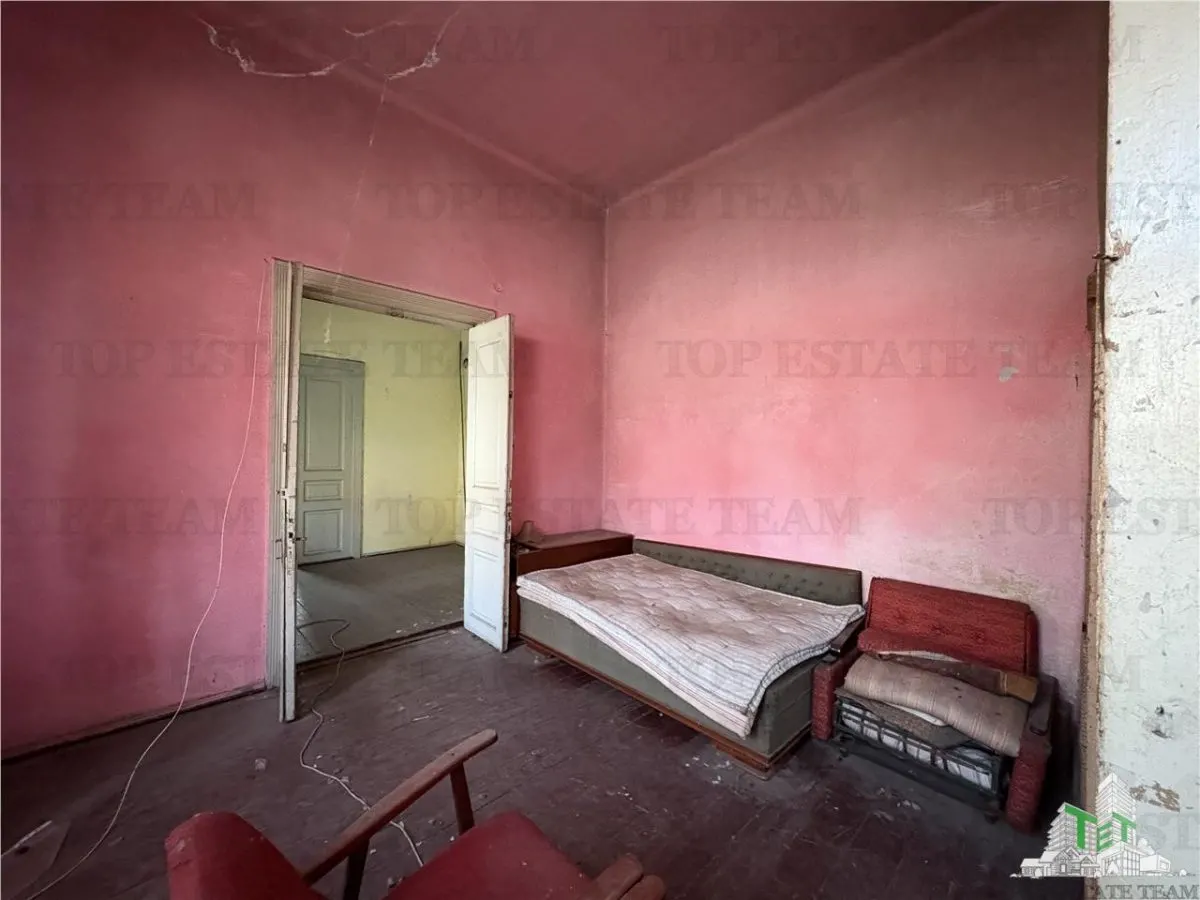 Maison de Caractère Historique avec Potentiel de Restauration, Zone ICIL, Constanța - foto 14