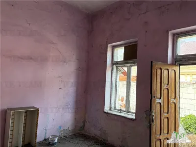 Maison de Caractère Historique avec Potentiel de Restauration, Zone ICIL, Constanța - foto 17