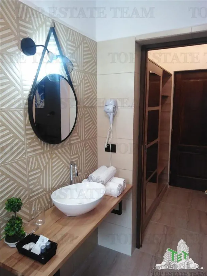 Pensión Premium en Venta en Voronet – 1.610 m², Negocio Turístico Activo - foto 11