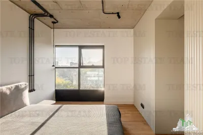 Apartamento de Tres Dormitorios con Jardín Privado de 80 m² - foto 5