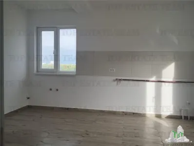 Duplex avec Jardin Privé 300 m², près de l'A0 Popești Leordeni - foto 4