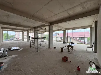 Commercial Space for Rent with Parking in Bragadiru, Ilfov - foto 2
