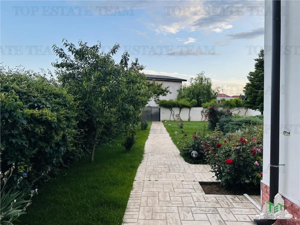 Villa Excepcional 6 Dormitorios 450 m² Útiles, 1000 m² Parcela con Piscina, Rosu-Padure - foto 2