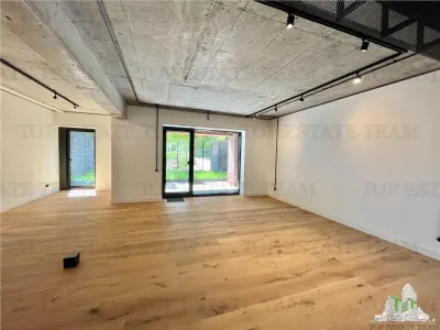 Appartement 2 Pièces Style Loft avec Jardin Privé - foto 2