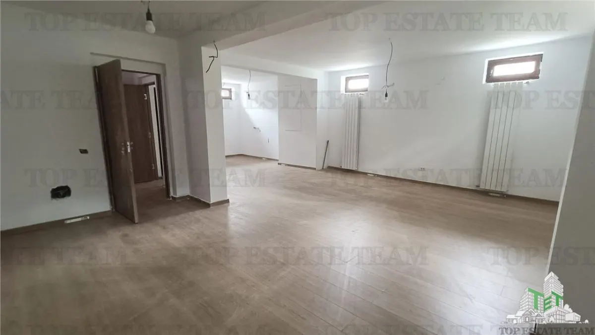 Casa Dúplex en Venta en Otopeni - foto 2