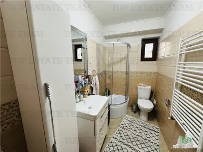 Villa Excepcional 360 sqm, Parcela 524 sqm, 6 Dormitorios, Planta + 1 + Buhardilla, ROSU - foto 15