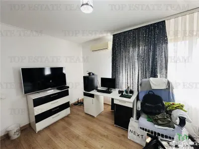 Villa Excepcional 360 sqm, Parcela 524 sqm, 6 Dormitorios, Planta + 1 + Buhardilla, ROSU - foto 19