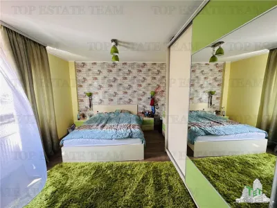 Villa Excepcional 360 sqm, Parcela 524 sqm, 6 Dormitorios, Planta + 1 + Buhardilla, ROSU - foto 24