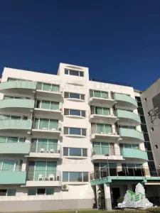 Operational Hotel and Restaurant on Lake Siutghiol, Mamaia - foto 12