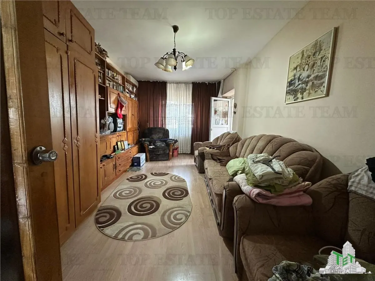 Apartamento 3 Dormitorios en Venta Cerca Metro Aurel Vlaicu, Aviatiei, Bucuresti - foto 2