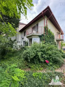 Lac Baneasa, Herastrau: Dual Villa Property with Apartment - Bucuresti