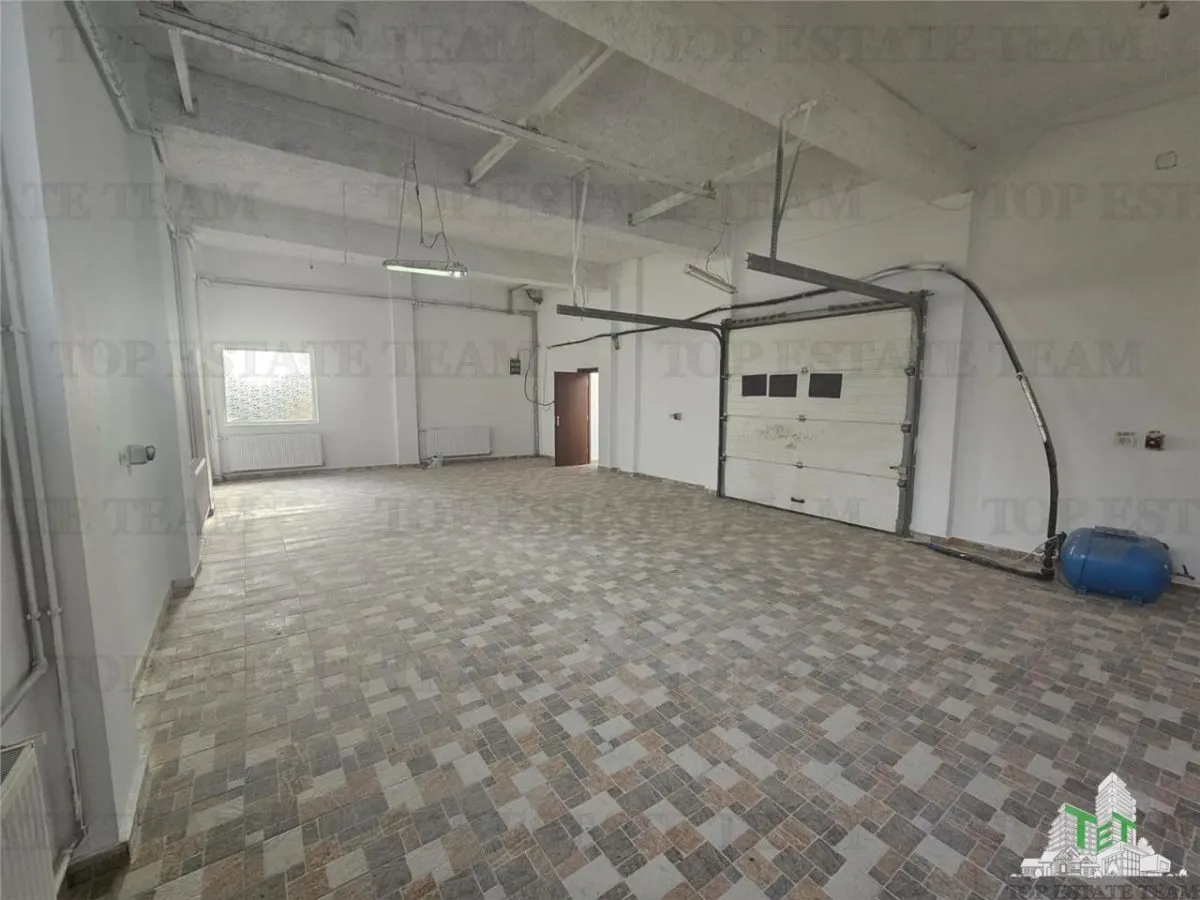 Investment Building €2,100/month in Militari - foto 1