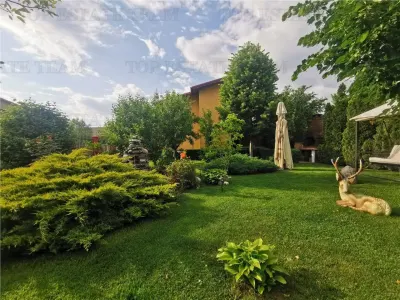 Villa de Lujo 5 Dormitorios con Jardín Excepcional, Centro Domnesti - foto 2
