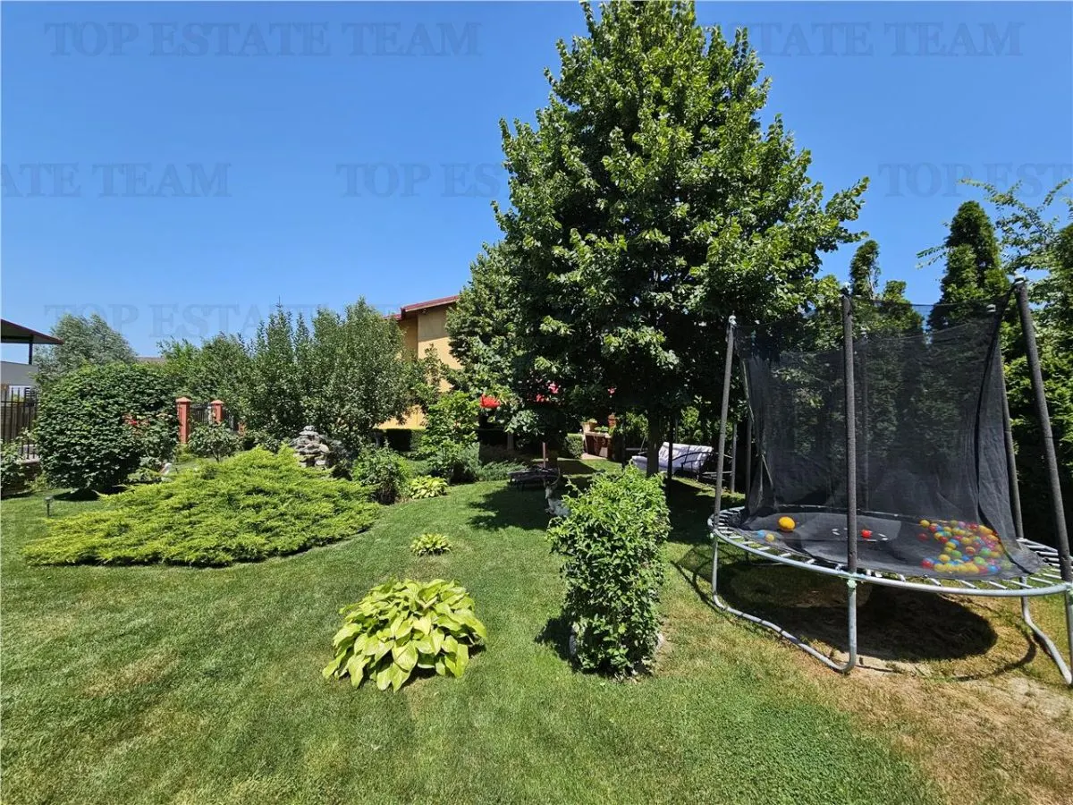 Villa de Lujo 5 Dormitorios con Jardín Excepcional, Centro Domnesti - foto 13