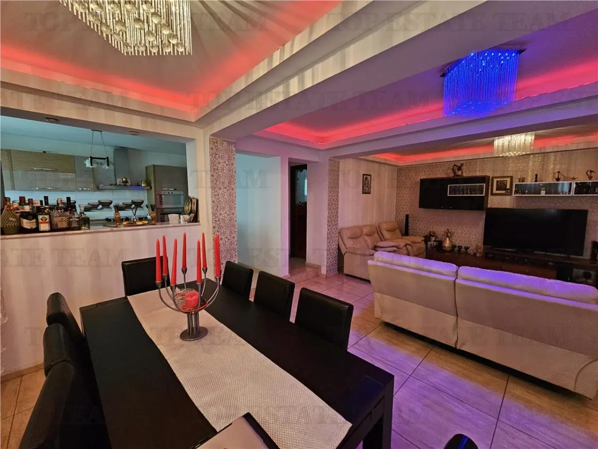 Villa de Lujo 5 Dormitorios con Jardín Excepcional, Centro Domnesti - foto 16