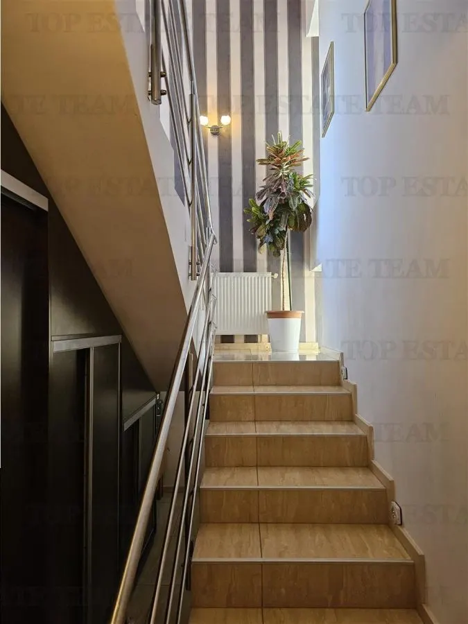 Villa de Lujo 5 Dormitorios con Jardín Excepcional, Centro Domnesti - foto 20