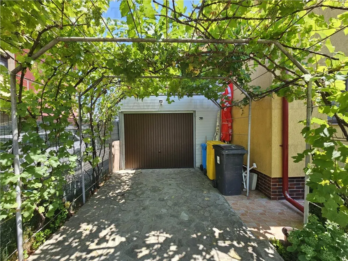 Villa de Lujo 5 Dormitorios con Jardín Excepcional, Centro Domnesti - foto 4
