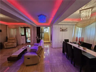 Villa de Lujo 5 Dormitorios con Jardín Excepcional, Centro Domnesti - foto 10