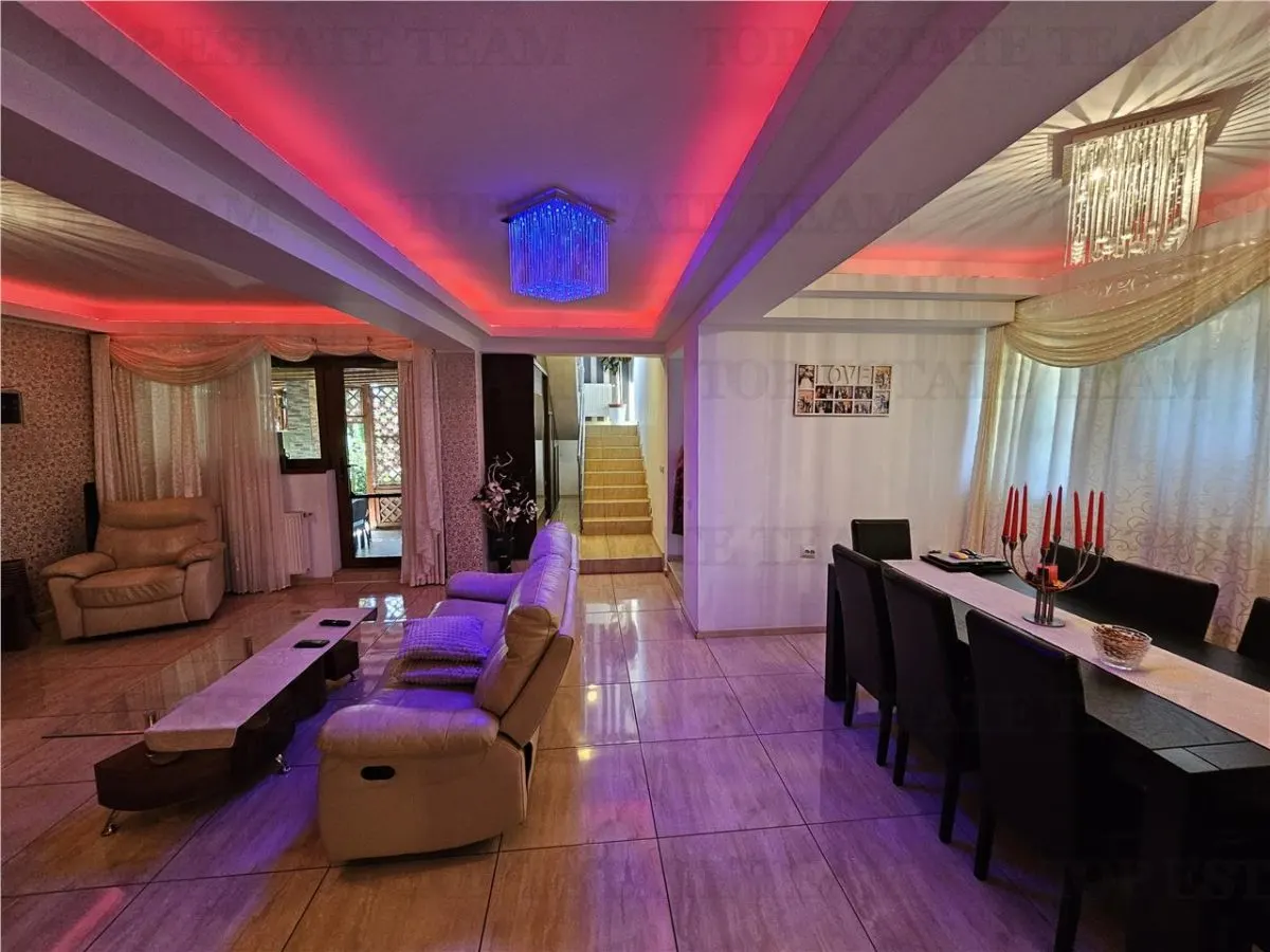 Villa de Lujo 5 Dormitorios con Jardín Excepcional, Centro Domnesti - foto 10