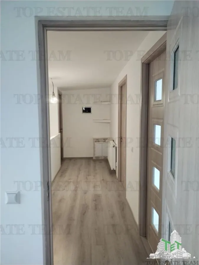 5-Bedroom Villa with 2 Terraces, 4 Parking Spaces in Cornetu, Ilfov - foto 7