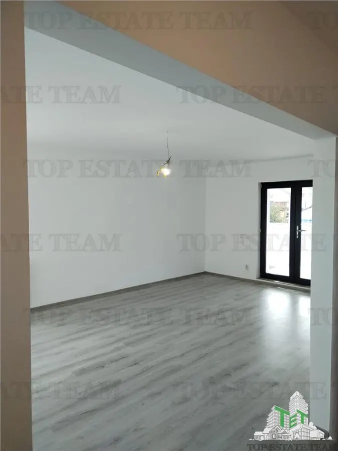 5-Bedroom Villa with 2 Terraces, 4 Parking Spaces in Cornetu, Ilfov - foto 8