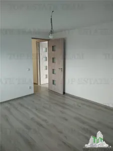 5-Bedroom Villa with 2 Terraces, 4 Parking Spaces in Cornetu, Ilfov - foto 9