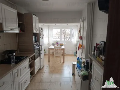 Appartement Trois Chambres à Vendre, Ion Mihalache, Bucarest - foto 10