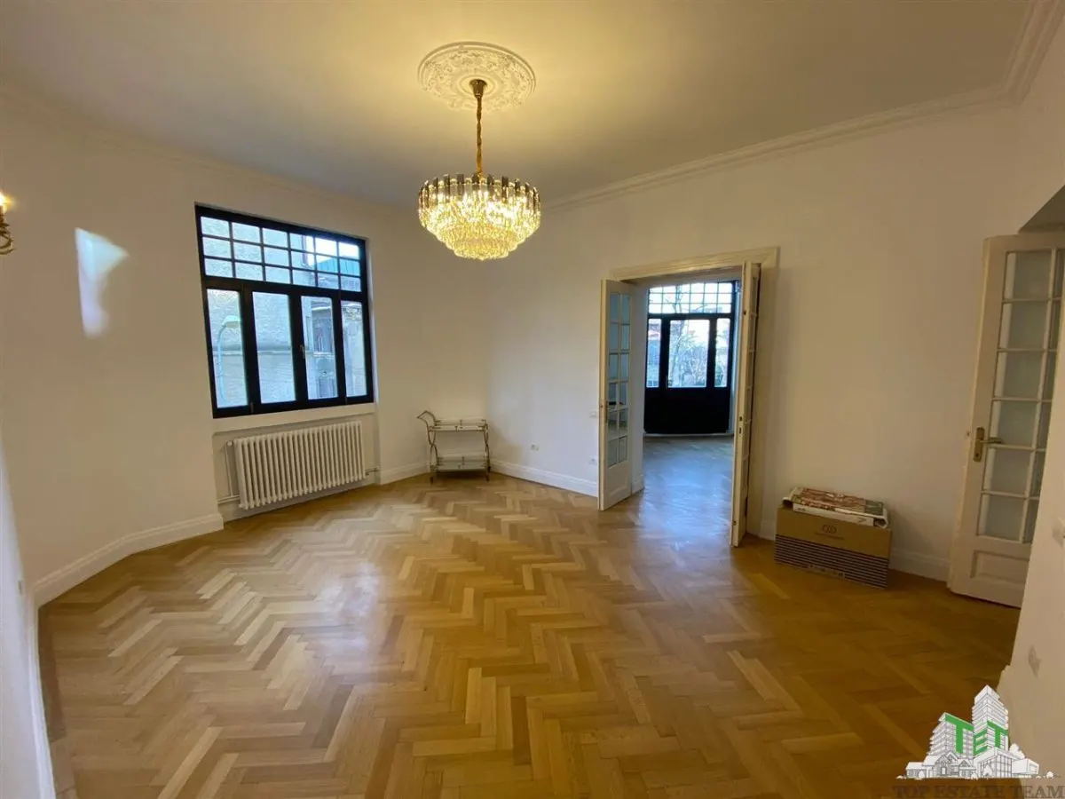 Appartement 5 Pièces à Vendre, Immeuble Consolidé - foto 2