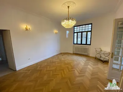 Appartement 5 Pièces à Vendre, Immeuble Consolidé - foto 3