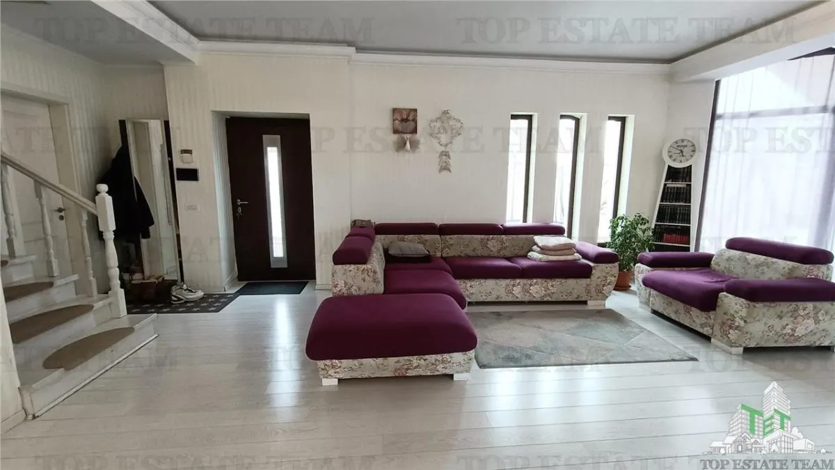 Casa Individual en Venta en Otopeni - foto 4