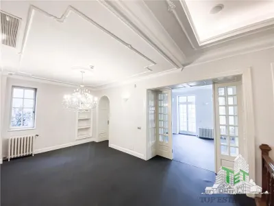 Sale: Restored Interwar Villa with Original Architecture in Armeneasca - foto 4