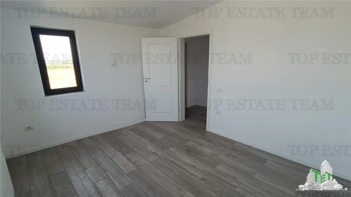 Villa en Venta en Otopeni - foto 11