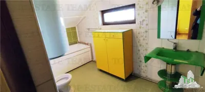 Dos Casas Independientes en Venta en Otopeni - foto 13