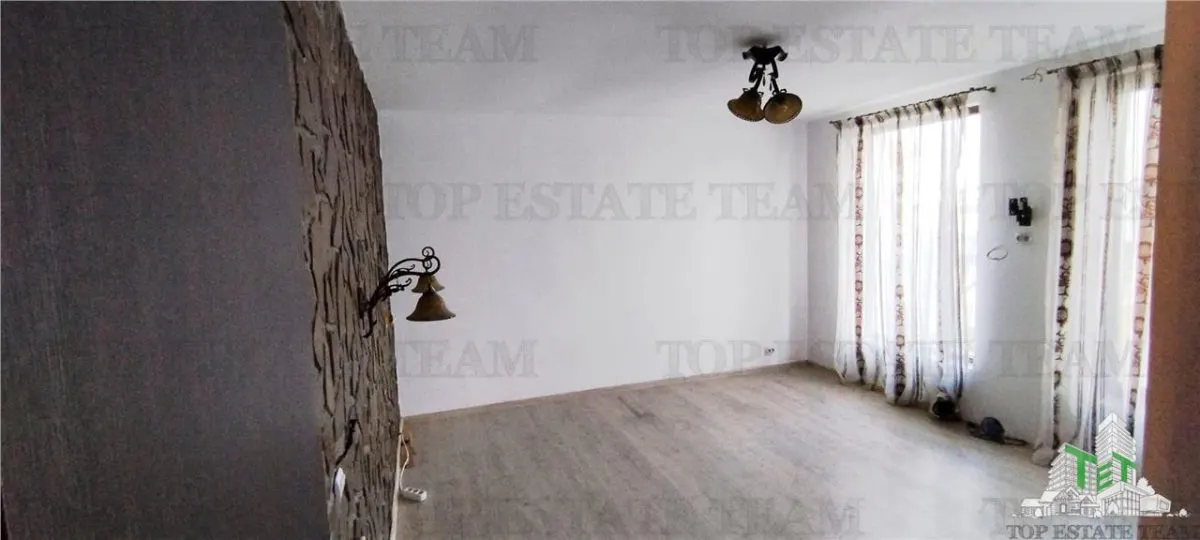 Dos Casas Independientes en Venta en Otopeni - foto 19