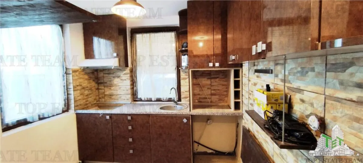 Dos Casas Independientes en Venta en Otopeni - foto 21