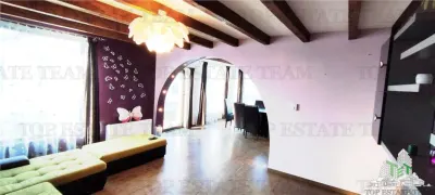Dos Casas Independientes en Venta en Otopeni - foto 5