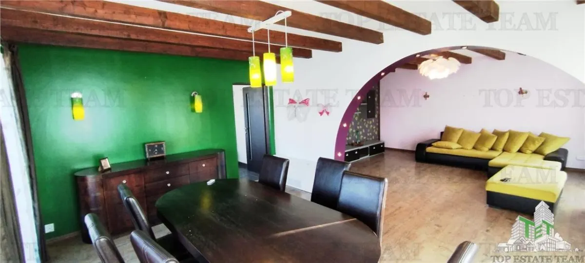 Dos Casas Independientes en Venta en Otopeni - foto 6