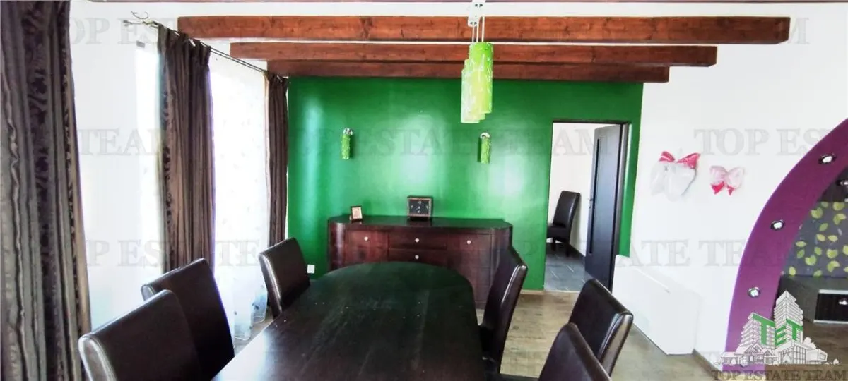 Dos Casas Independientes en Venta en Otopeni - foto 7