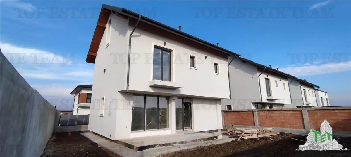 Casa Individual en Venta en Otopeni, Zona Penny - foto 2