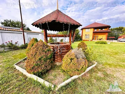 Villa with 4,690 sqm Land, Golf Niculești - Movila (Niculesti)