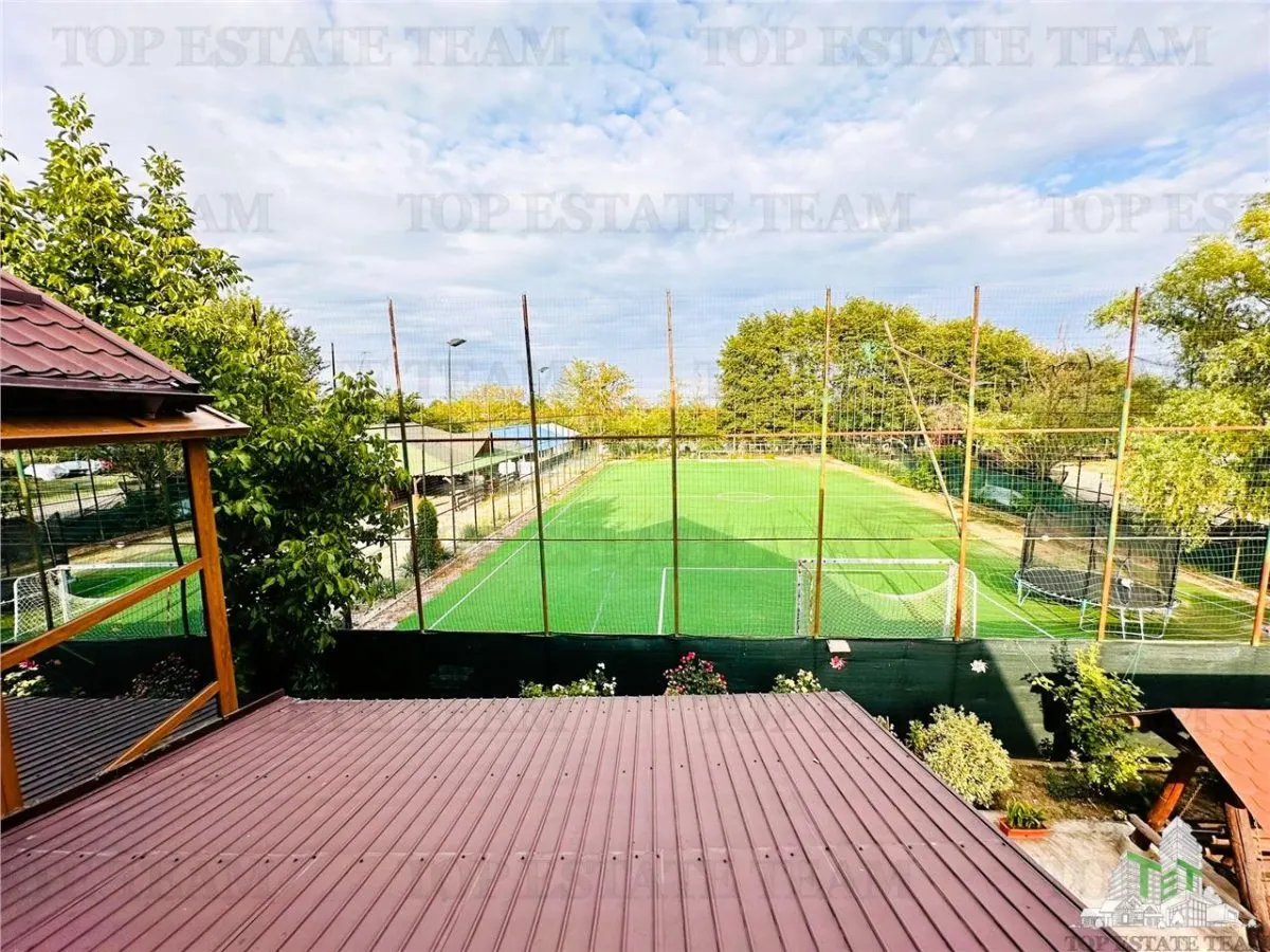 Villa with 4,690 sqm Land, Golf Niculești - foto 11