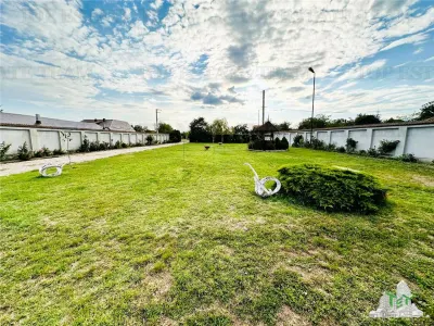 Villa with 4,690 sqm Land, Golf Niculești - foto 6
