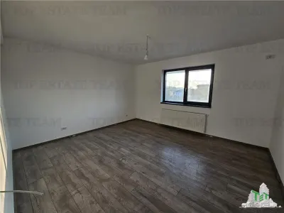 Villa de Lujo de 4 Dormitorios con Dormitorio Principal en Planta Baja, Domnesti - foto 8