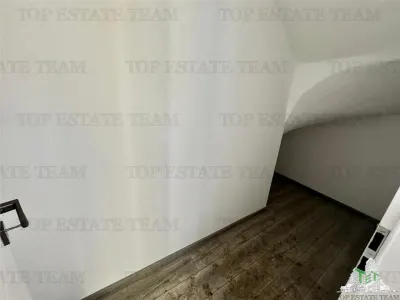 Sector 5, Frontera Bragadiru: Dúplex de 4 Dormitorios con Jardín de 200sqm - foto 14