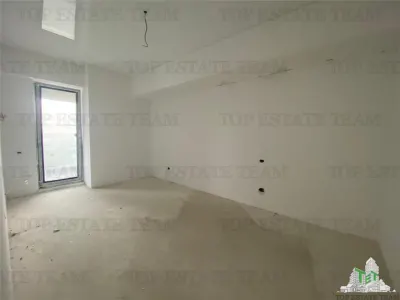 Mamaia: Two-Bedroom Apartment for Sale - foto 5